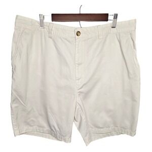 St. John's Bay White Chino‎ Shorts Cotton Casual Summer Mens Size 40 Flaw